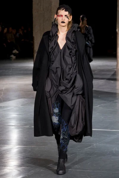 Look 34